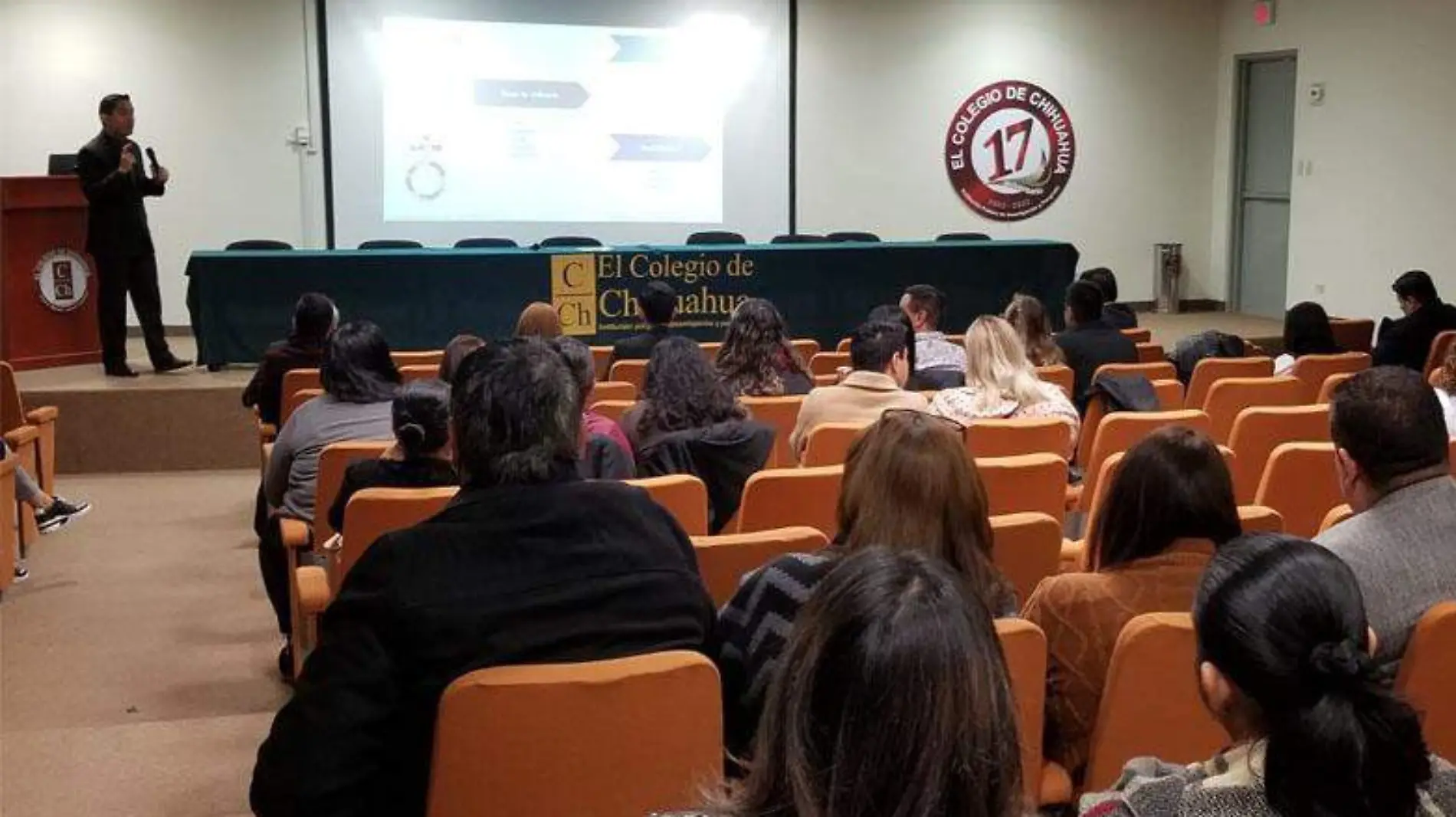 Conferencia sobre la violencia vs la mujer 4